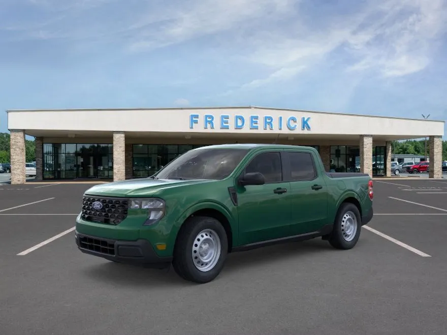 2025 Ford Maverick XL photo 1