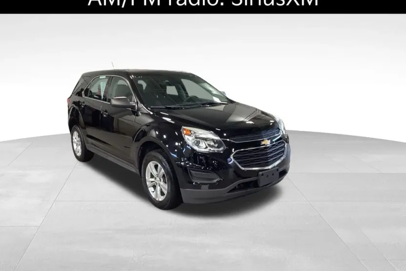 2017 Chevrolet Equinox LS photo 1