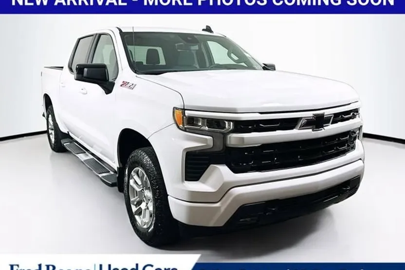 2023 Chevrolet Silverado 1500 RST photo 1
