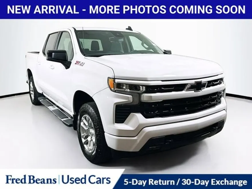 2023 Chevrolet Silverado 1500 RST photo 1