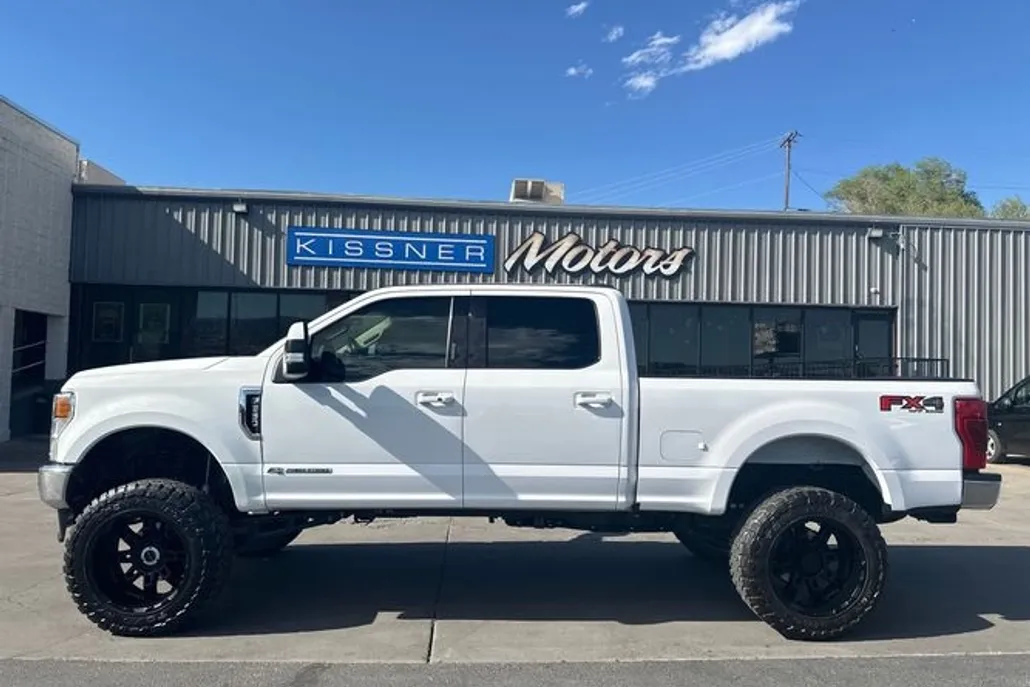 2021 Ford F-350 Lariat photo 1