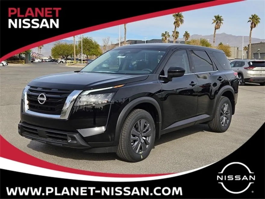 2025 Nissan Pathfinder S photo 1