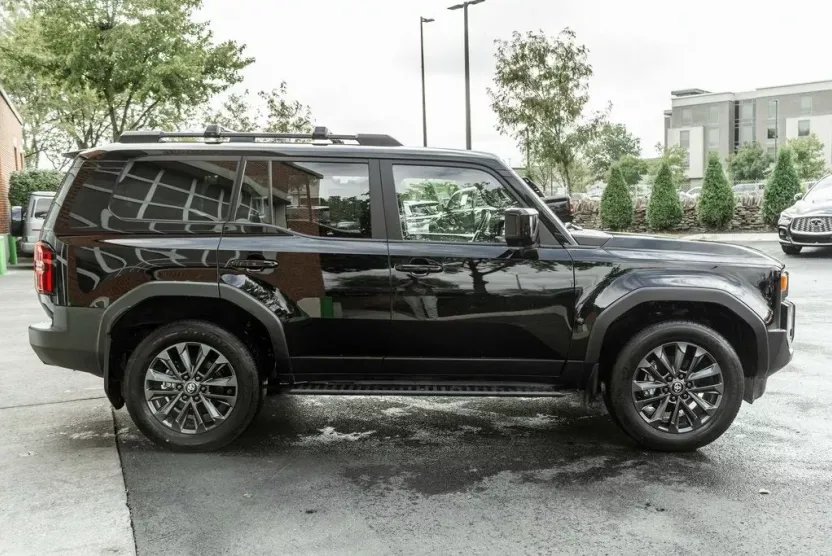 2024 Toyota Land Cruiser First Edition photo 1