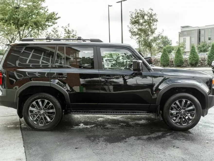 2024 Toyota Land Cruiser First Edition photo 1