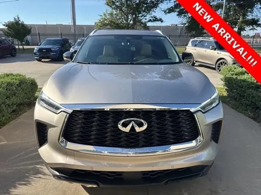 2024 Infiniti QX60 Luxe photo 1