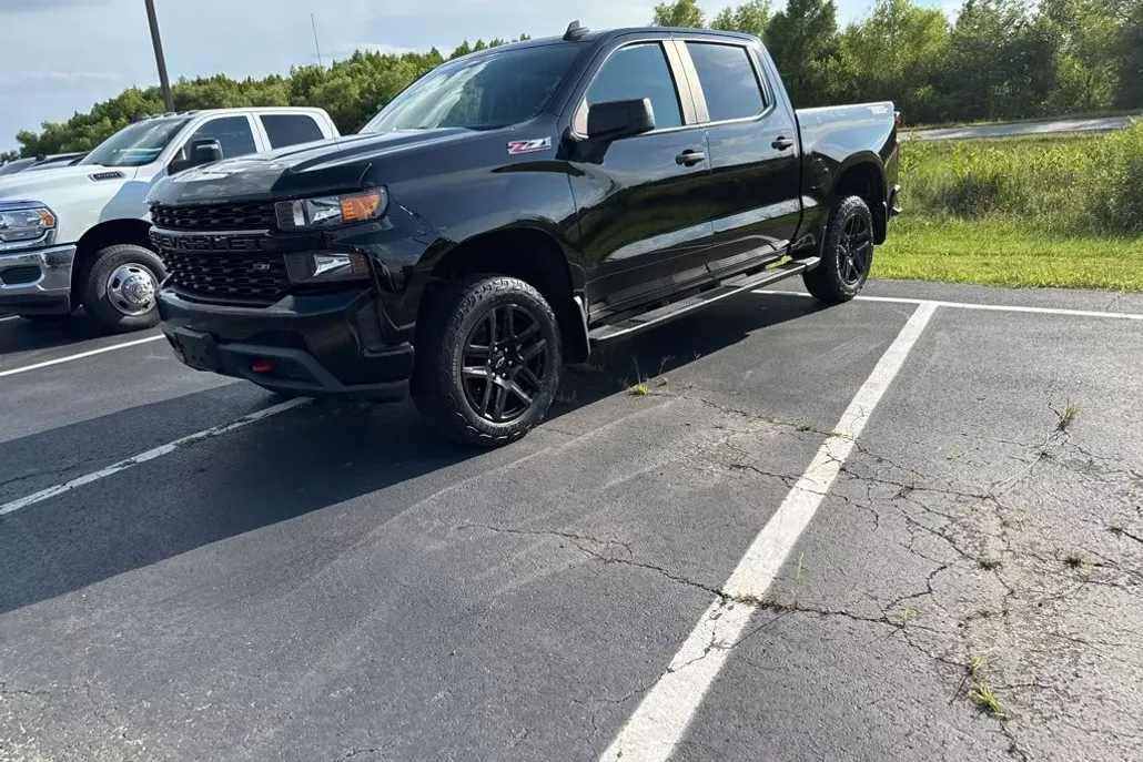 2021 Chevrolet Silverado 1500 Custom Trail Boss photo 1