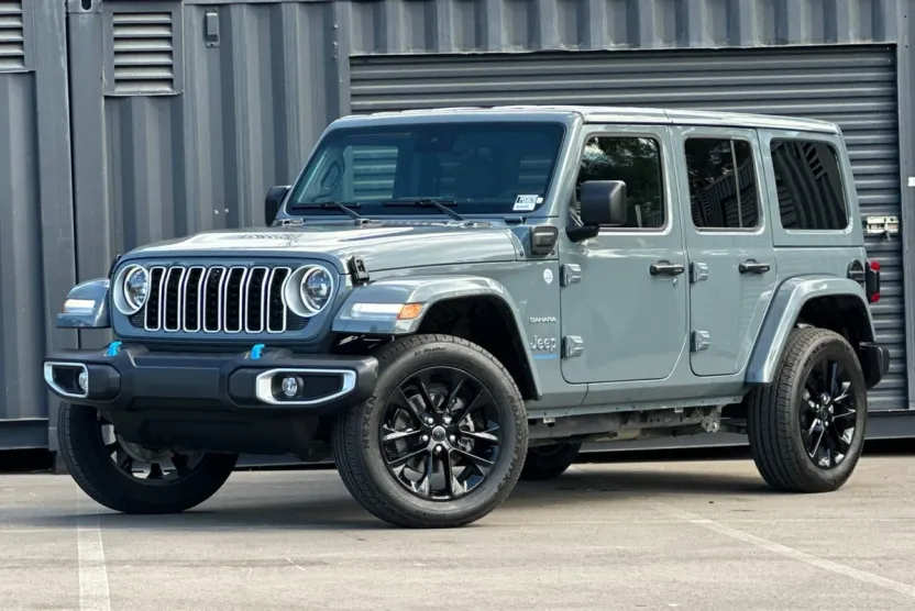 2024 Jeep Wrangler 4xe Sahara photo 1