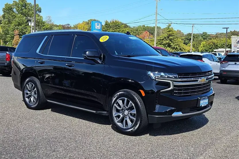2024 Chevrolet Tahoe LT photo 1
