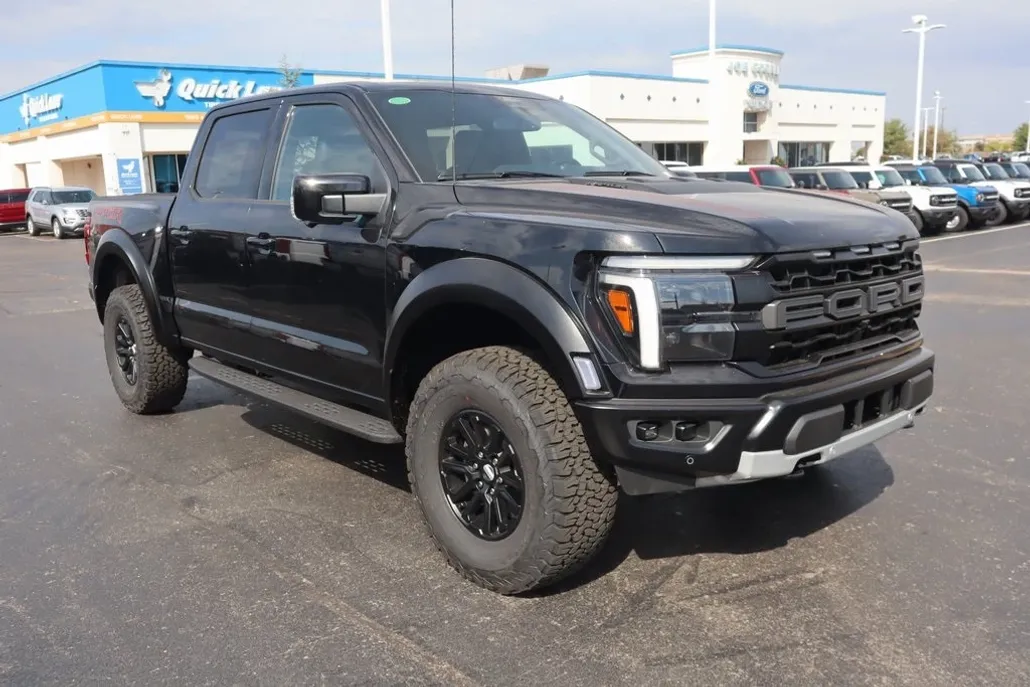 2025 Ford F-150 Raptor photo 1
