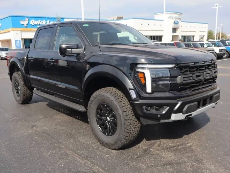 2025 Ford F-150 Raptor photo 1