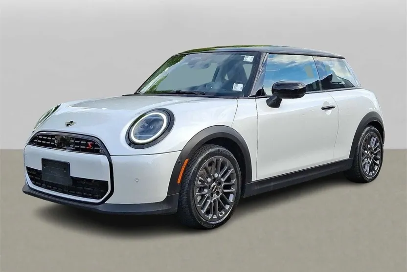 2025 Mini Cooper 2 Door Hardtop Signature photo 1
