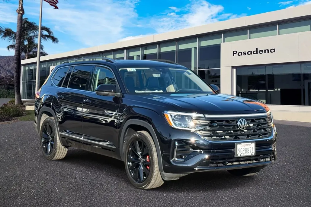 2024 Volkswagen Atlas SEL Premium R-Line photo 1