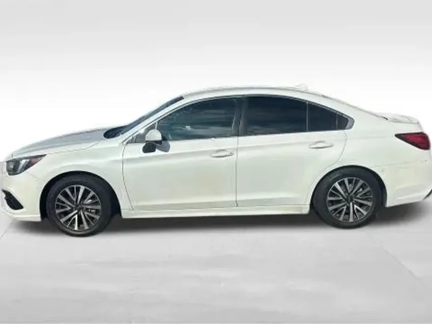 2019 Subaru Legacy Premium photo 1