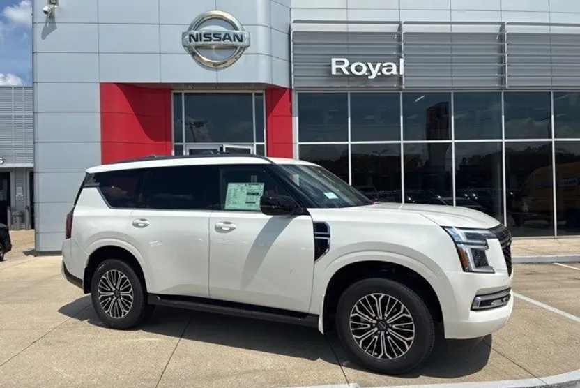 2026 Nissan Armada Platinum photo 1