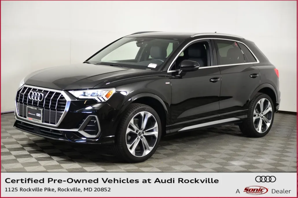 2021 Audi Q3 S line Premium Plus photo 1
