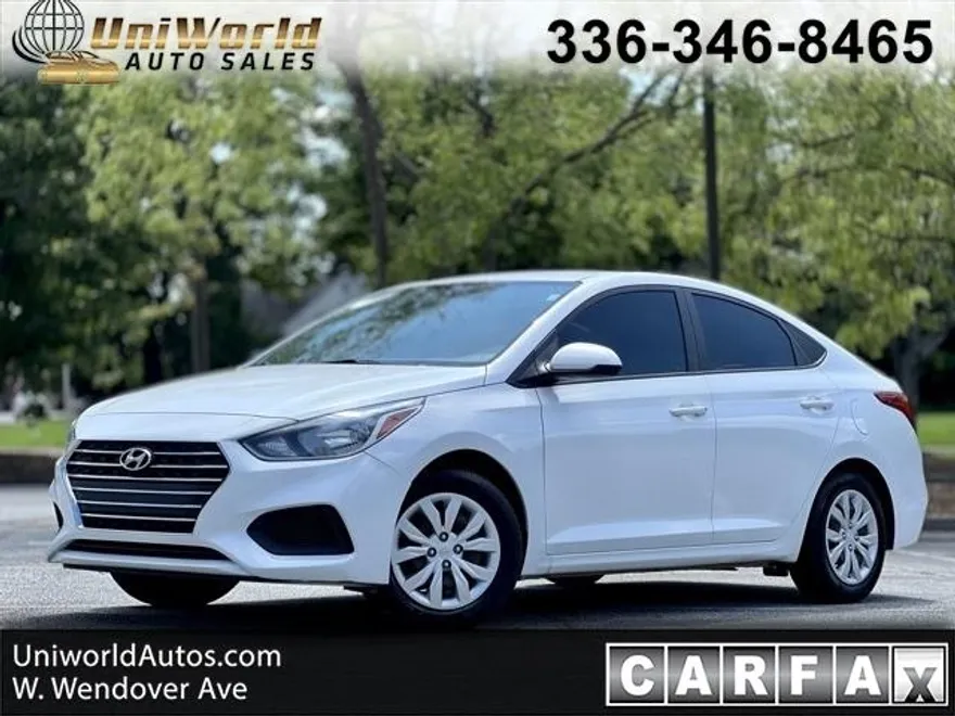 2021 Hyundai Accent SE photo 1