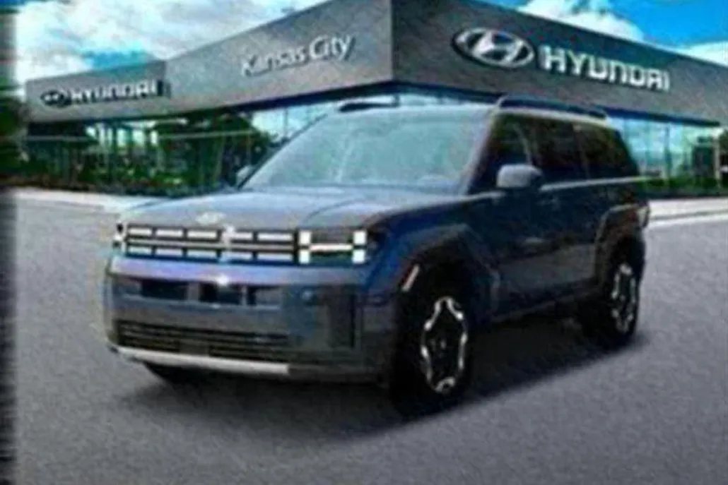 2025 Hyundai Santa Fe SEL photo 1