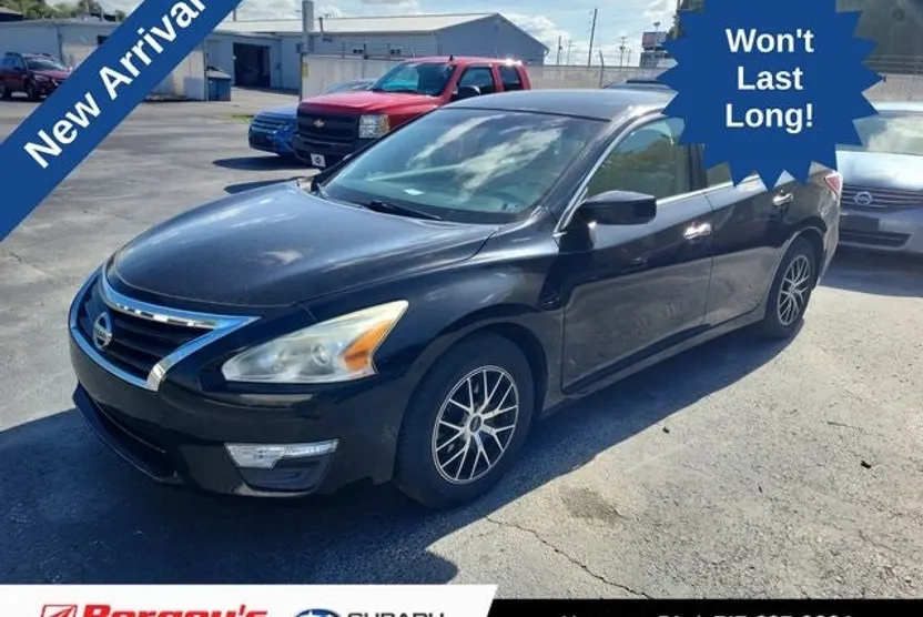 2013 Nissan Altima 2.5 S photo 1