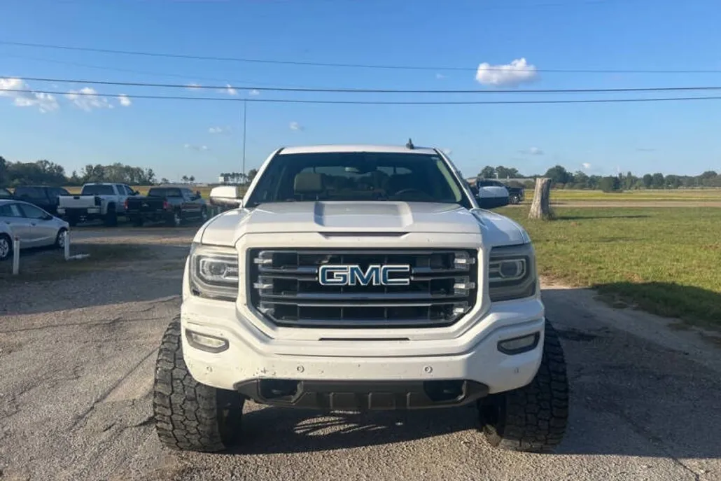 2016 Gmc Sierra 1500 SLT photo 1