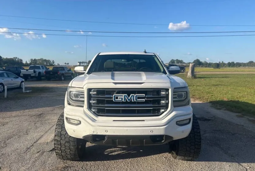 2016 Gmc Sierra 1500 SLT photo 1