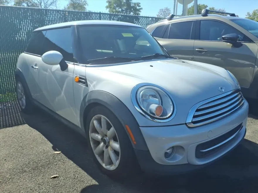 2012 Mini Cooper 2 Door Hardtop photo 1