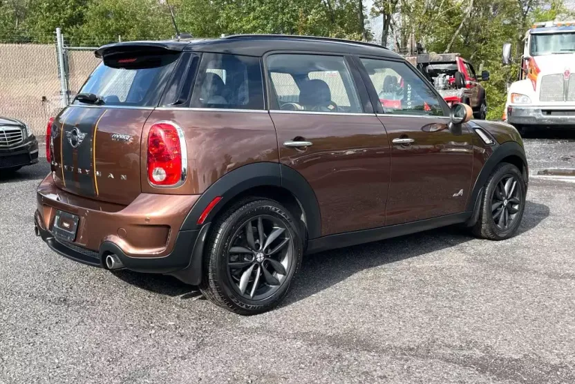 2014 Mini Countryman S ALL4 photo 1