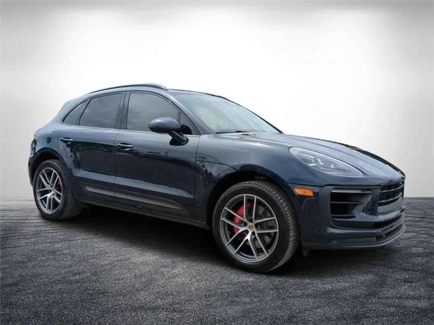2022 Porsche Macan S photo 1