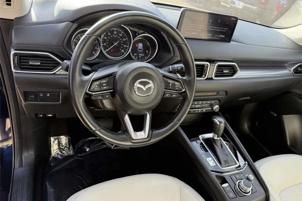 2021 Mazda CX-5 Touring photo 1