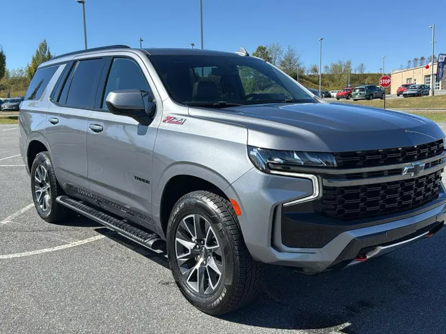 2021 Chevrolet Tahoe Z71 photo 1