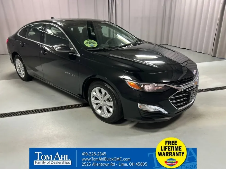 2024 Chevrolet Malibu 1LT photo 1