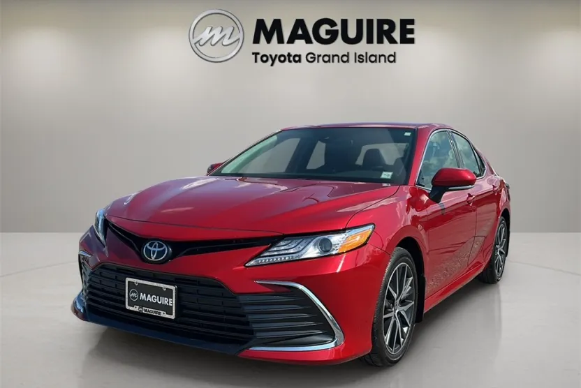 2024 Toyota Camry XLE photo 1