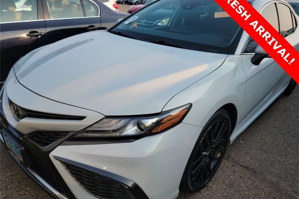 2022 Toyota Camry XSE photo 1