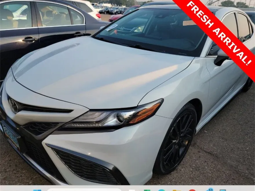 2022 Toyota Camry XSE photo 1