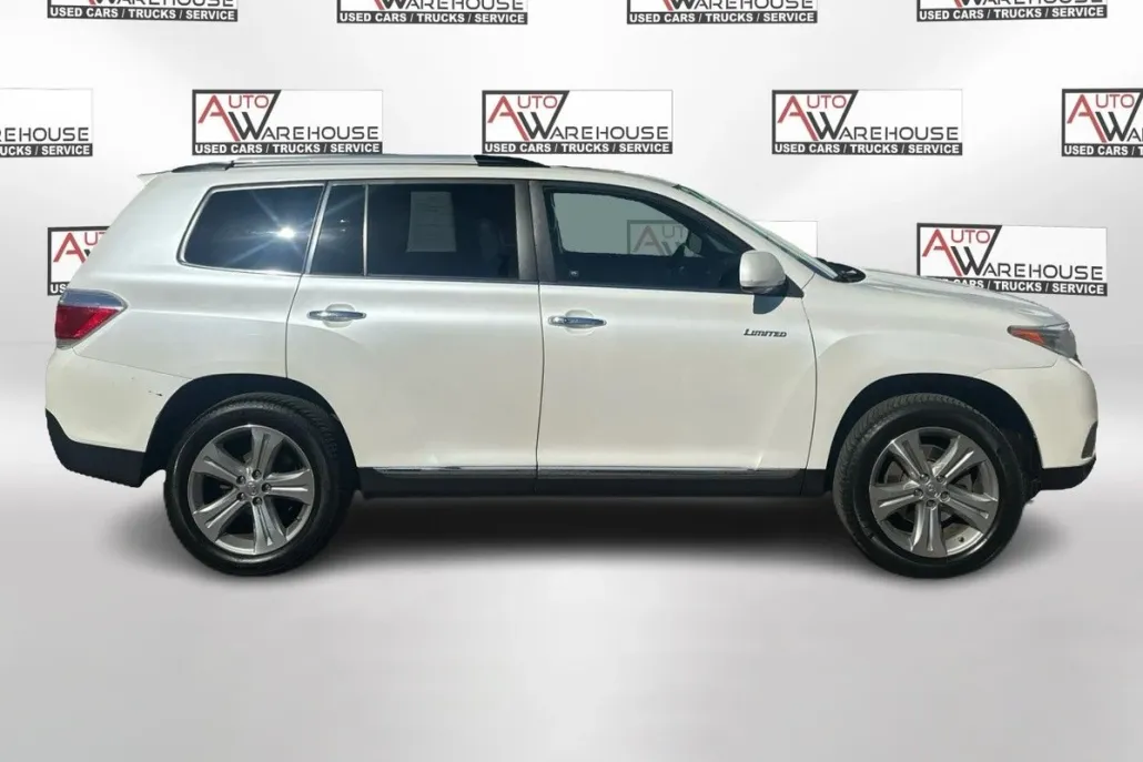 2012 Toyota Highlander Limited photo 1