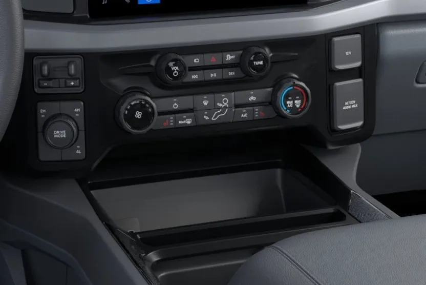 2026 Ford F-350 XLT photo 13