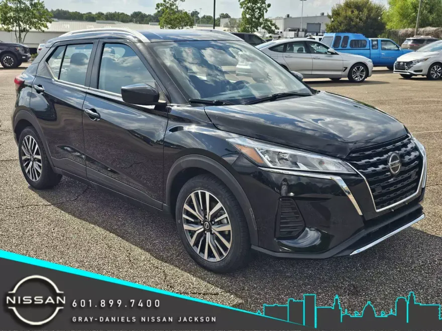 2021 Nissan Kicks SV photo 1