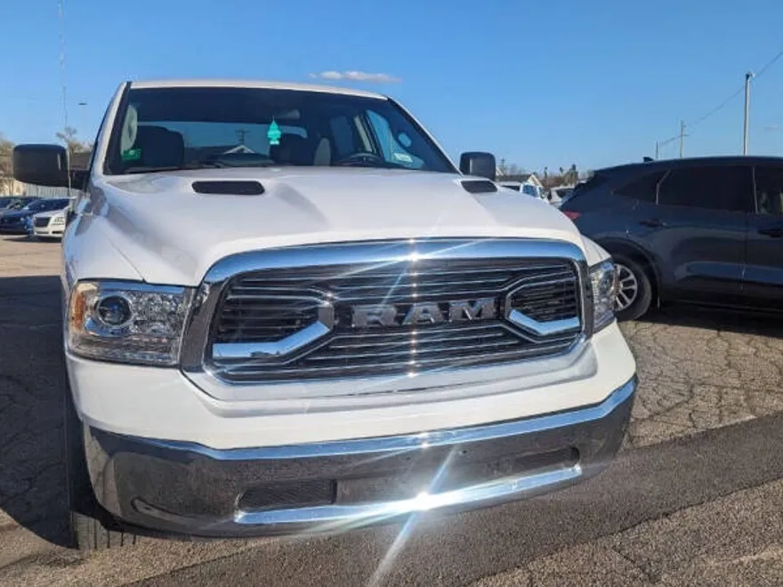 2021 Ram 1500 Classic SLT photo 1