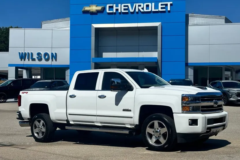 2018 Chevrolet Silverado 2500HD High Country photo 1