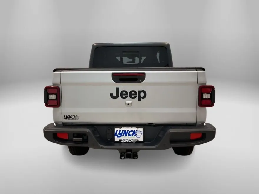 2024 Jeep Gladiator Sport S photo 3