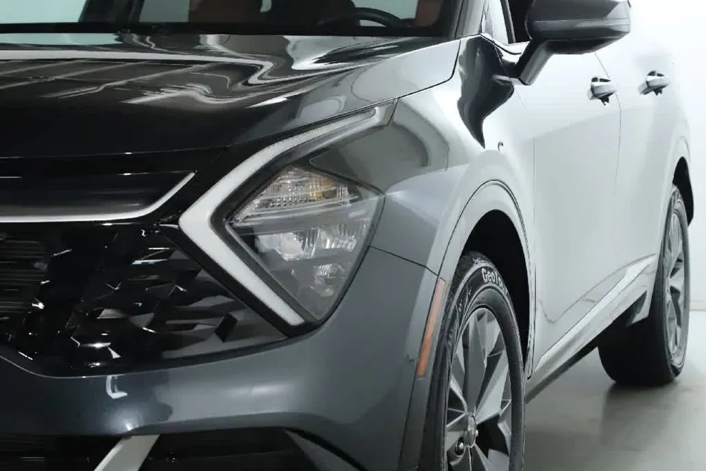2023 Kia Sportage SX photo 1