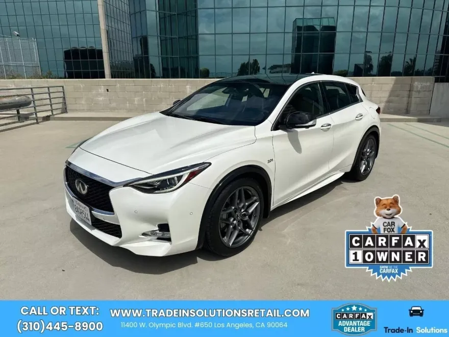 2018 Infiniti QX30 Sport photo 1