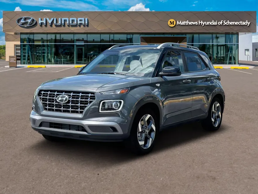 2025 Hyundai Venue Limited photo 1