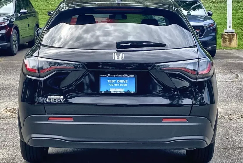 2026 Honda HR-V LX photo 1