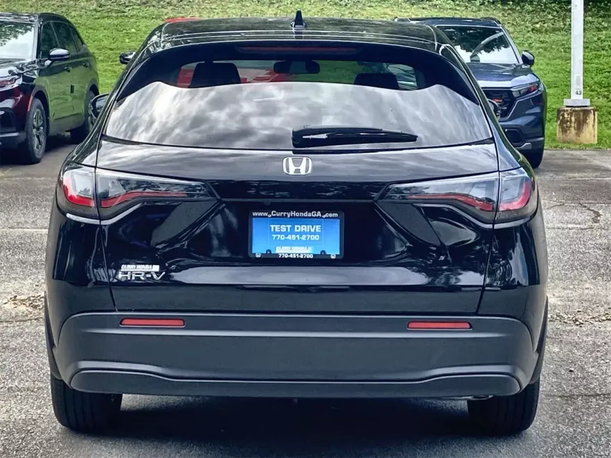 2026 Honda HR-V LX photo 1