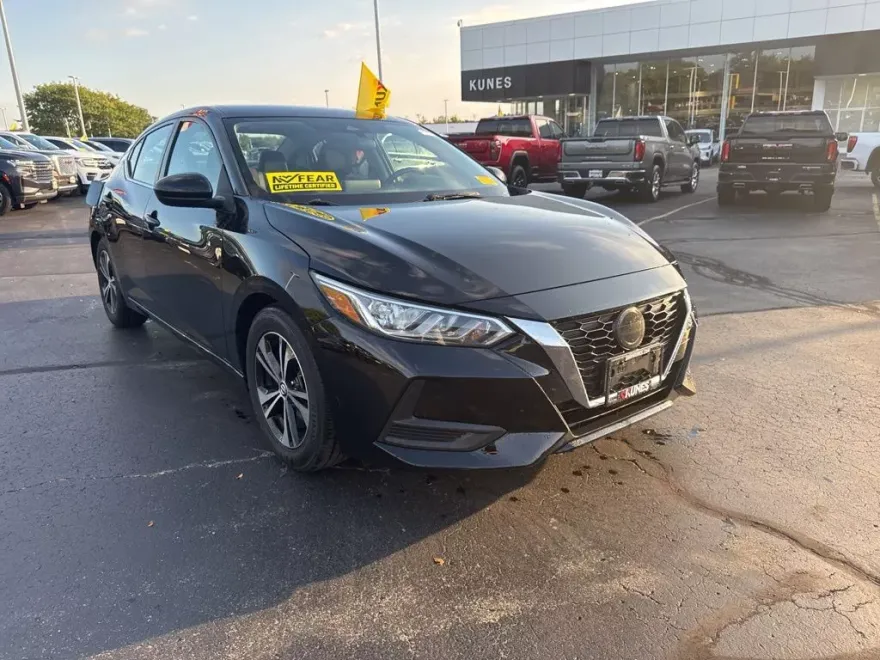 2022 Nissan Sentra SV photo 1