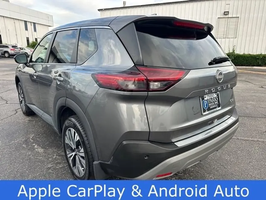 2022 Nissan Rogue SV photo 1