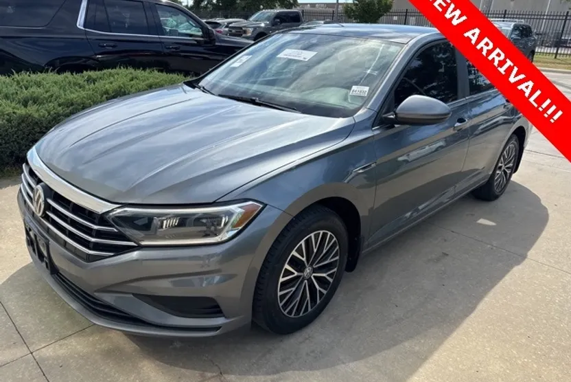 2019 Volkswagen Jetta SEL photo 1