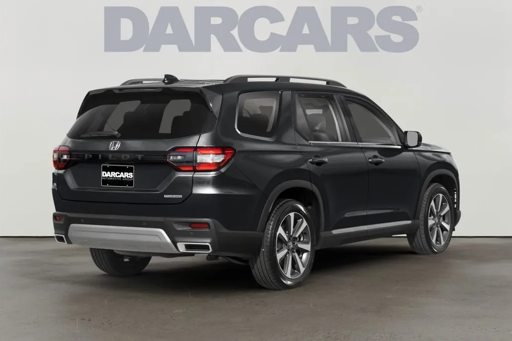 2025 Honda Pilot Touring photo 1