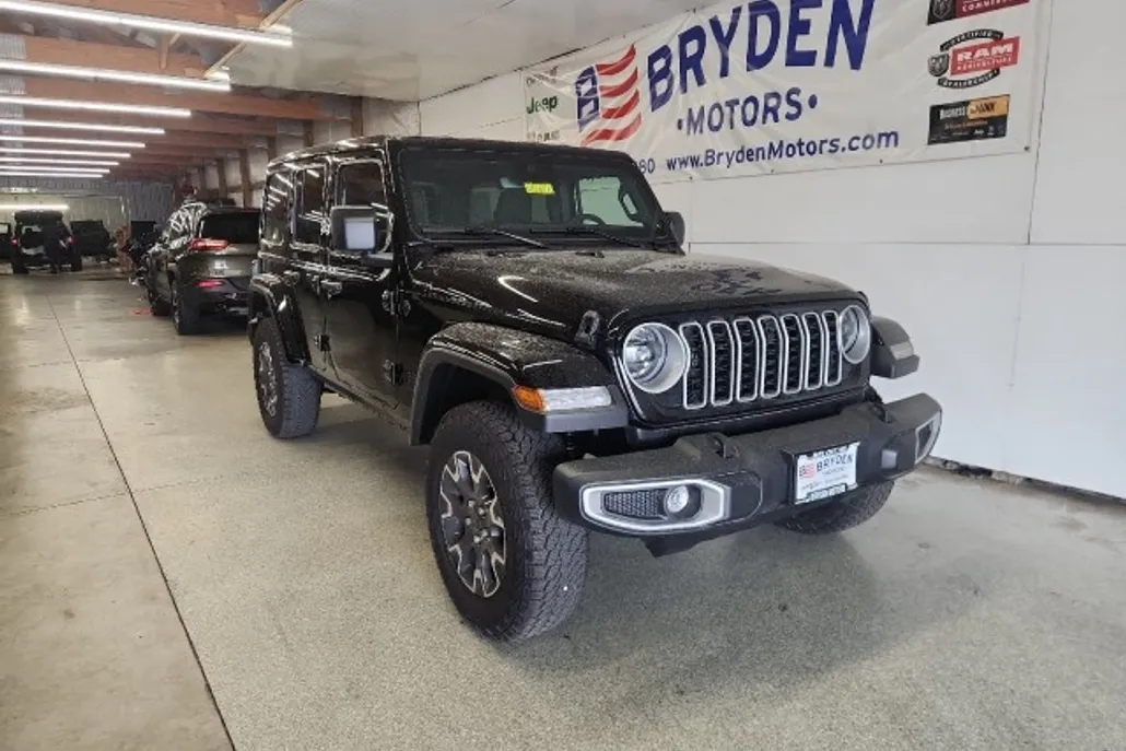 2025 Jeep Wrangler Sahara photo 1