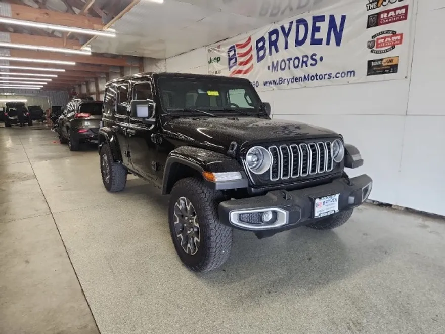2025 Jeep Wrangler Sahara photo 1